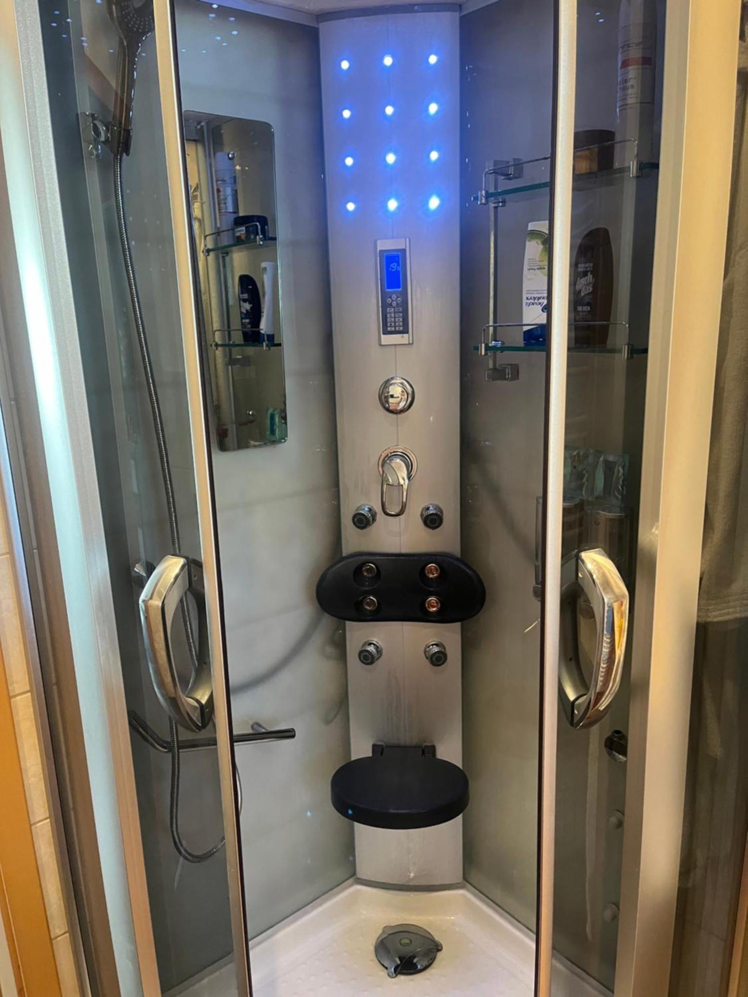 Gaestezimmer In Ratingen Bei Duesseldorf Mit Einem Hauch Luxus エクステリア 写真