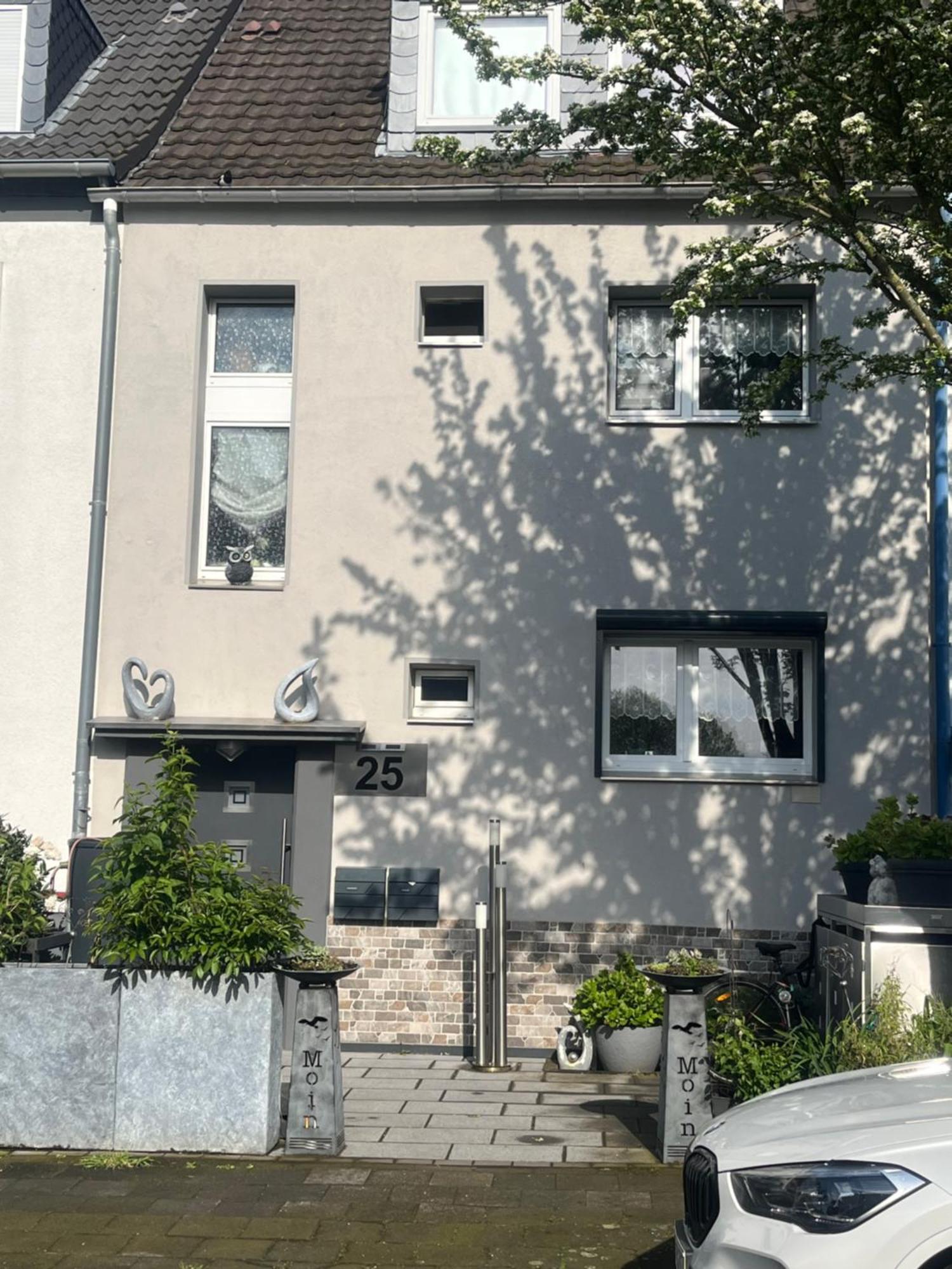 Gaestezimmer In Ratingen Bei Duesseldorf Mit Einem Hauch Luxus エクステリア 写真