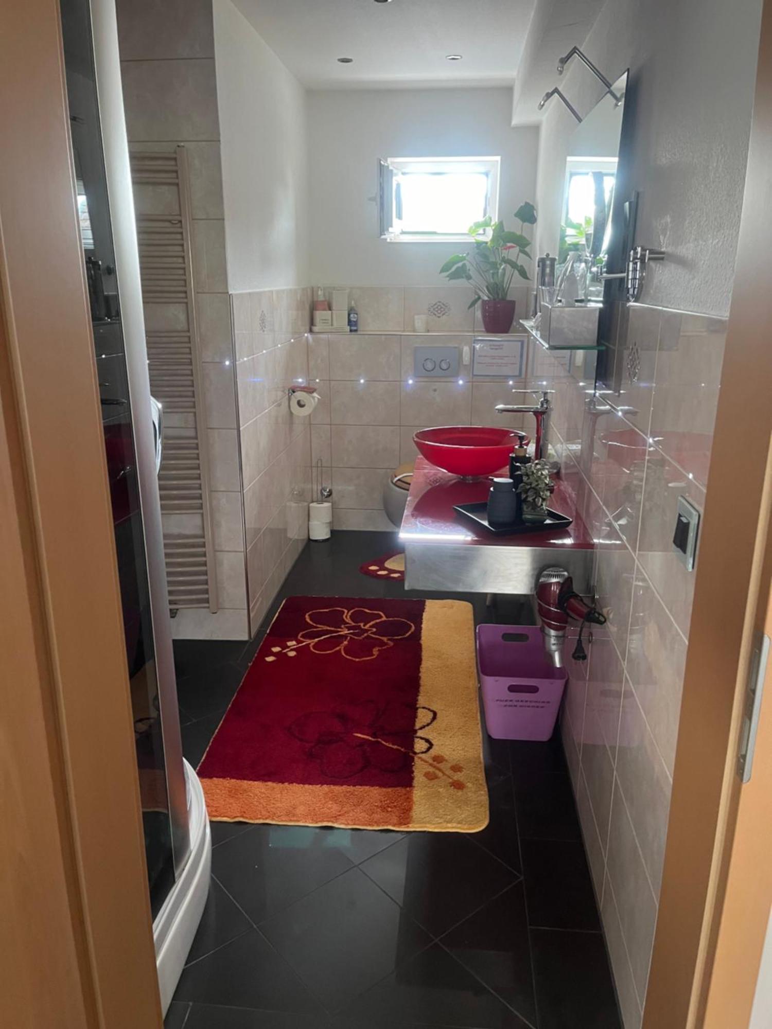 Gaestezimmer In Ratingen Bei Duesseldorf Mit Einem Hauch Luxus エクステリア 写真